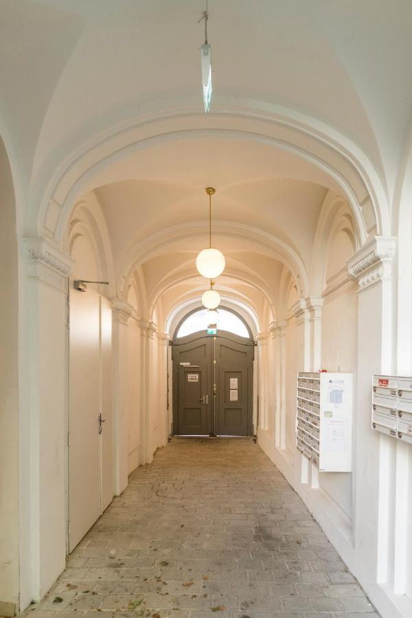 Prater Balcony Suite Vienna Exterior photo